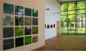 Malerei auf Acrylglas 2 (ab 2008) – <b>Wohin auch das Auge blicket..., Ausstellungsansicht Foyer Schulzentrum Emlichheim</b>, Niedersachsen